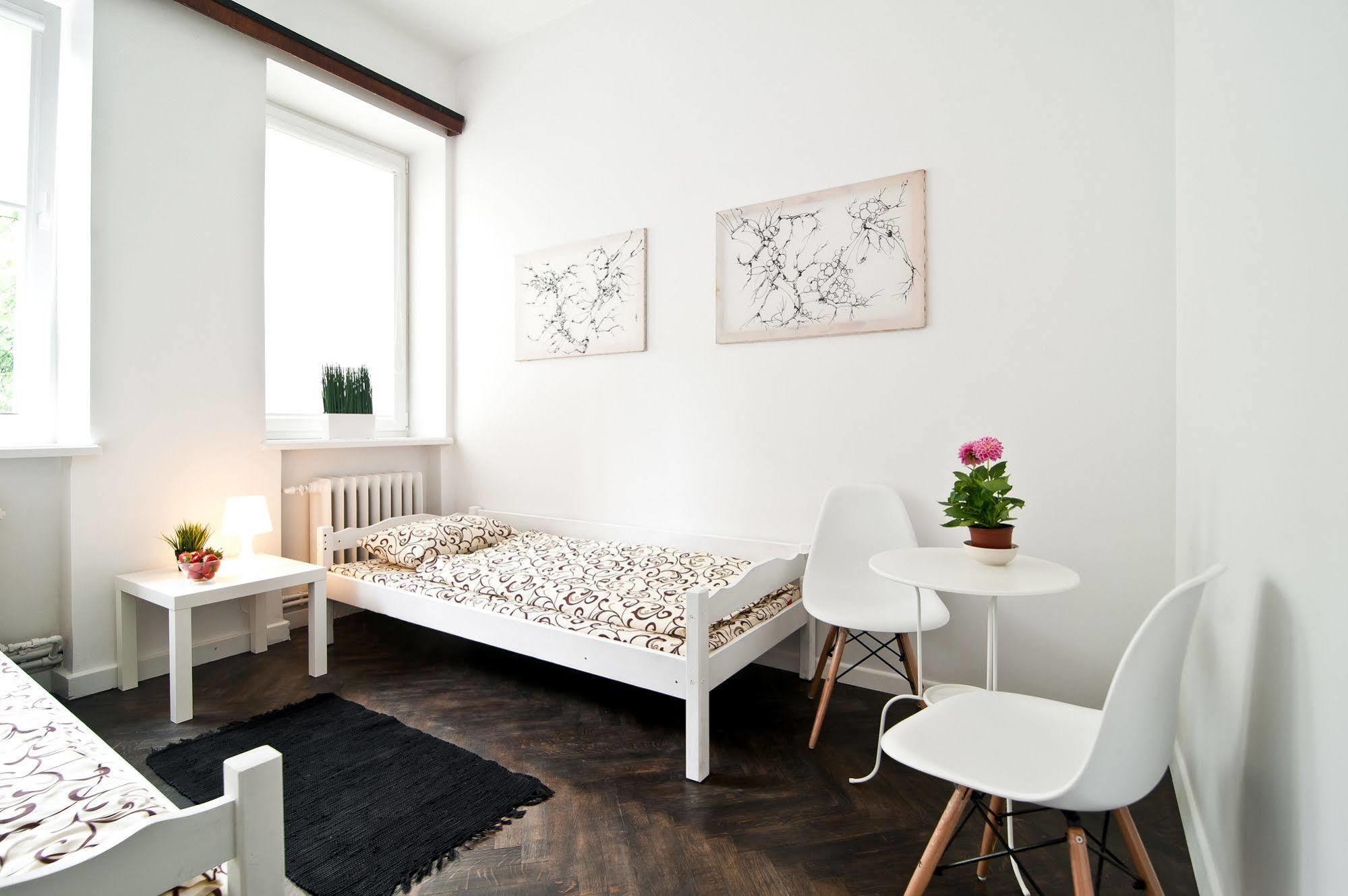 Extra Hostel "Easy Kaunas" المظهر الخارجي الصورة