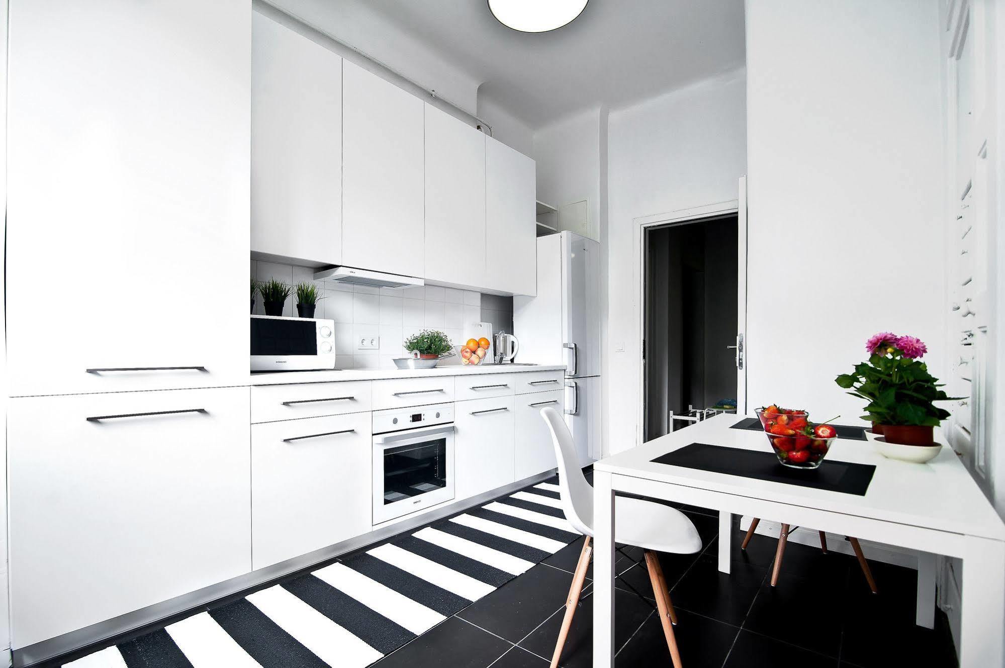 Extra Hostel "Easy Kaunas" المظهر الخارجي الصورة